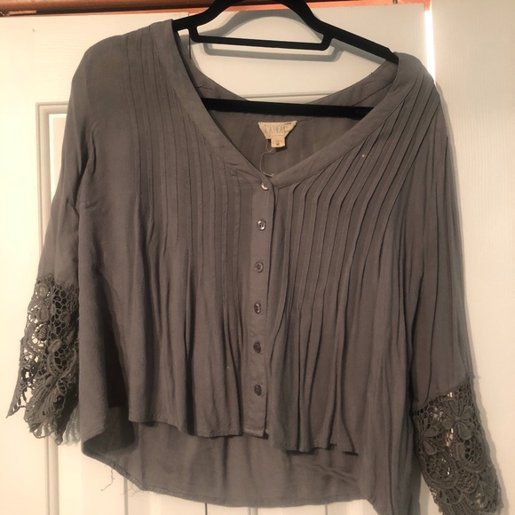 Crop Top - Picture 1 of 3